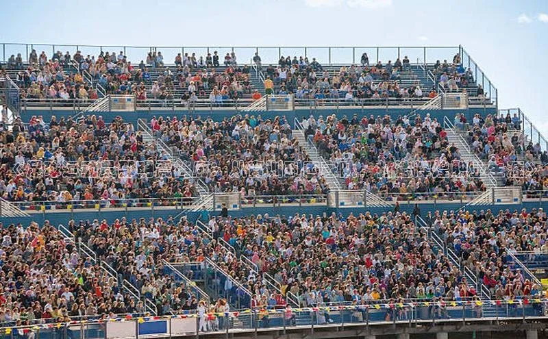 谈球吧平台app百度人工翻译《足球运动员邵明震简历：从青训到国家队，打造辉煌职业生涯》