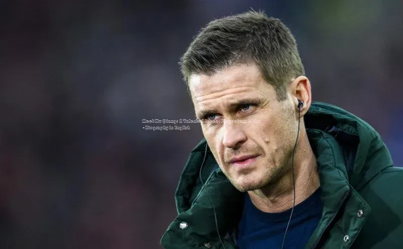 谈球吧网页版中文在线Meet Wu Qiang: A Talented Soccer Player from China - Biography in English